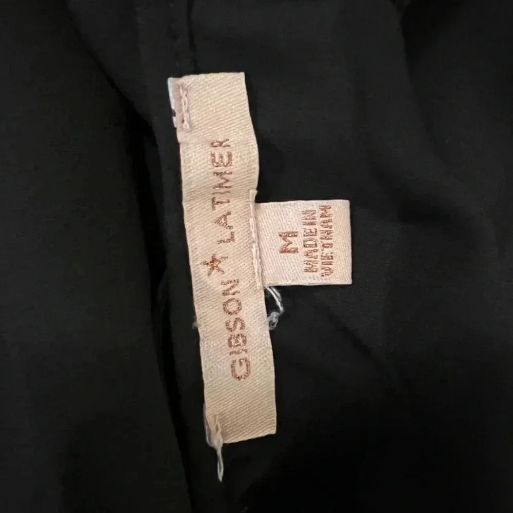 Gibson Latimer Black Blouse Size Medium - Picture 7 of 8